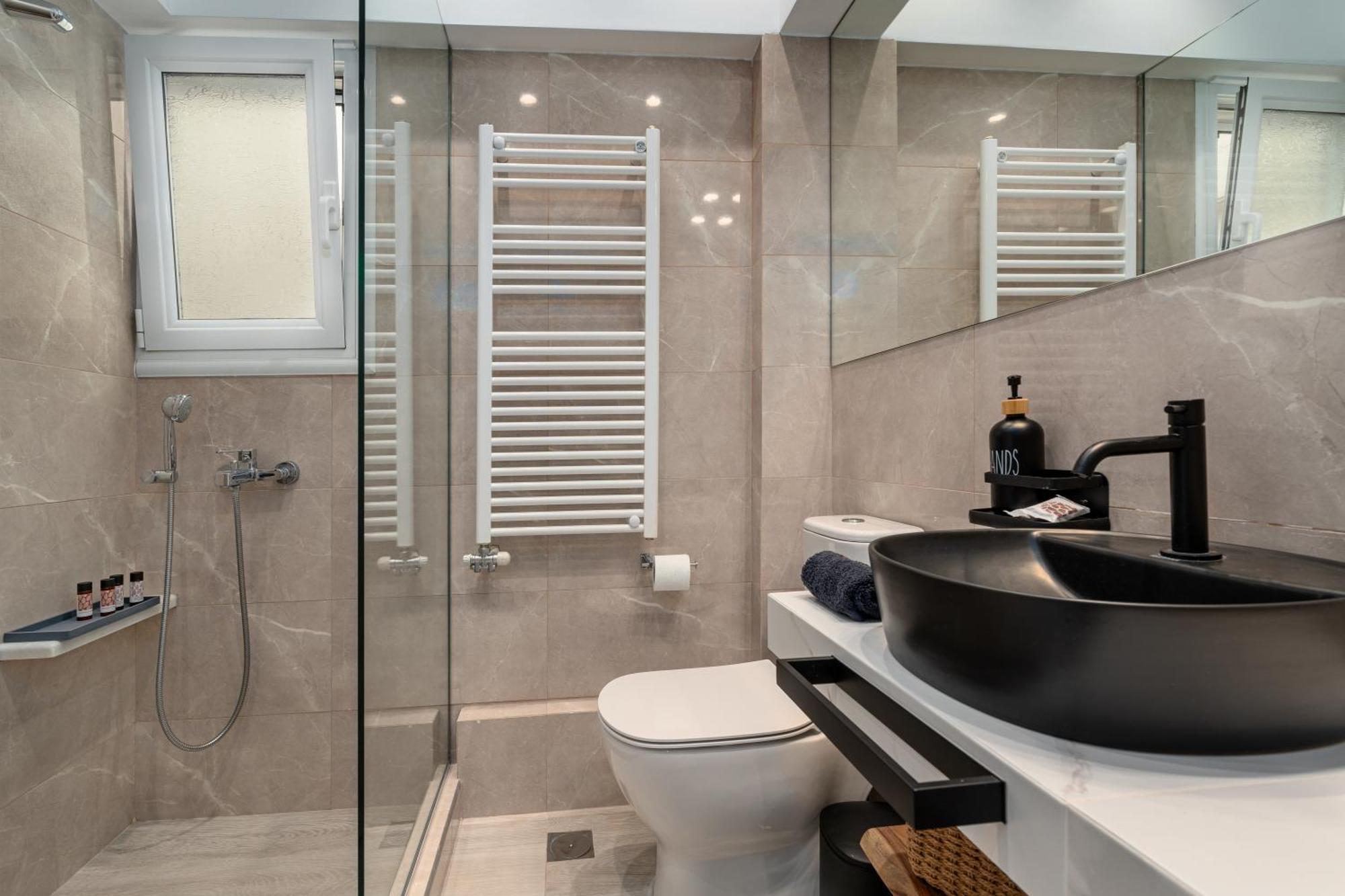 Unique Koukaki Three Bedroom Suite เอเธนส์ ภายนอก รูปภาพ